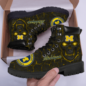Michigan Wolverines All Season Boots - Classic Boots