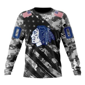 Customized NHL Chicago Blackhawks Grey Camo Military Design And USA Flags On Shoulder Unisex Sweatshirt SWS1301
