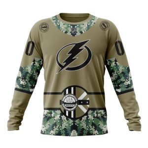 Personalized NHL Tampa Bay Lightning Military Camo With City Or State Flag Unisex Sweatshirt SWS3391