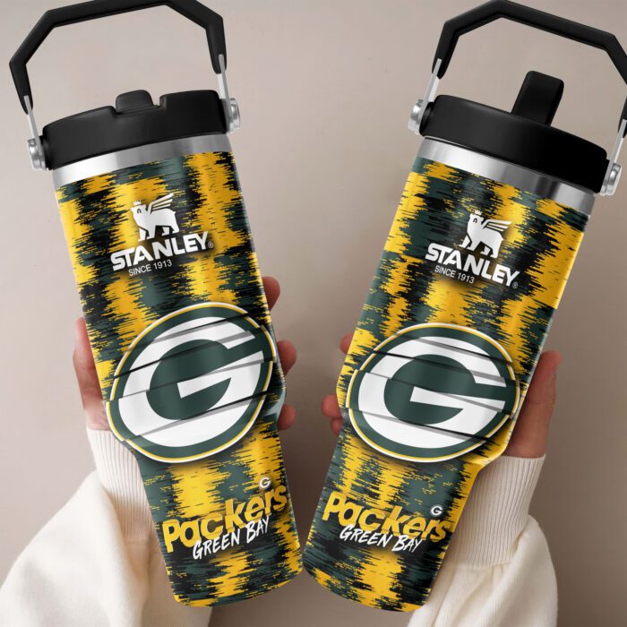 Green Bay Packers Stanley IceFlow Flip Straw Tumbler 30Oz FST1015