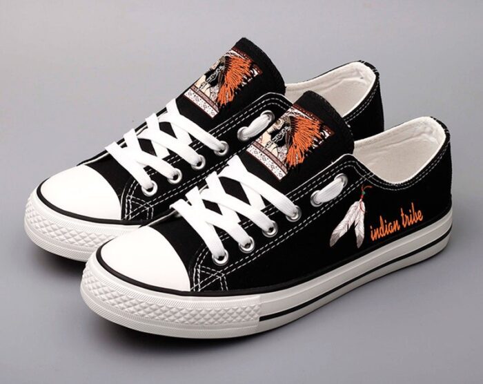 Indians Shoes Indians Culture Low Top Canvas Sneakers ELT1078