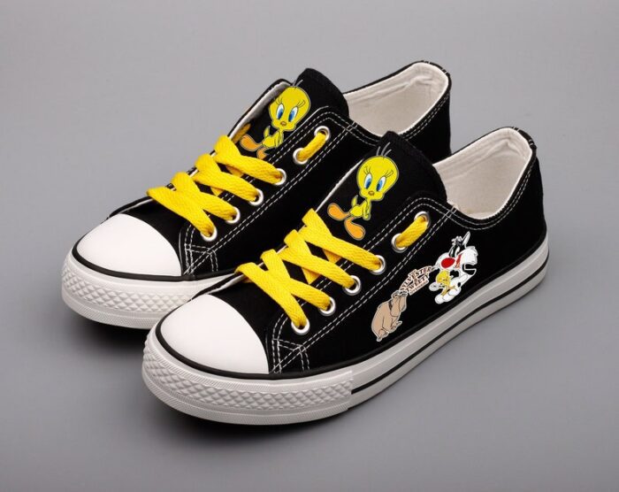 Tweety Bird Shoes Low Top Canvas Sneakers Black Shoes ELT1082