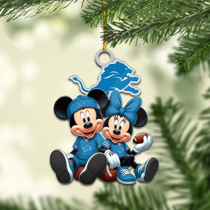 Detroit Lions Mickey & Minnie NFL Personalized Ornament For Fans WOM1119