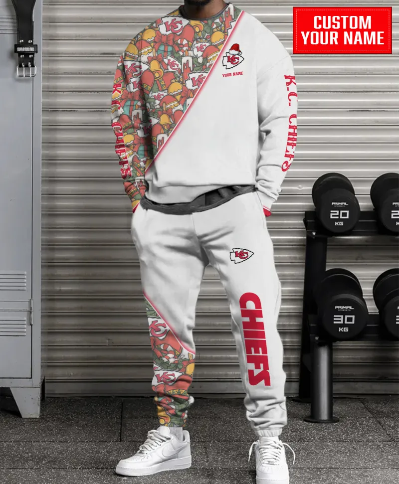 Kansas City Chiefs Personalized NFL Christmas Pattern Unisex Combo Sweater And Sweatpants - White CHS1078